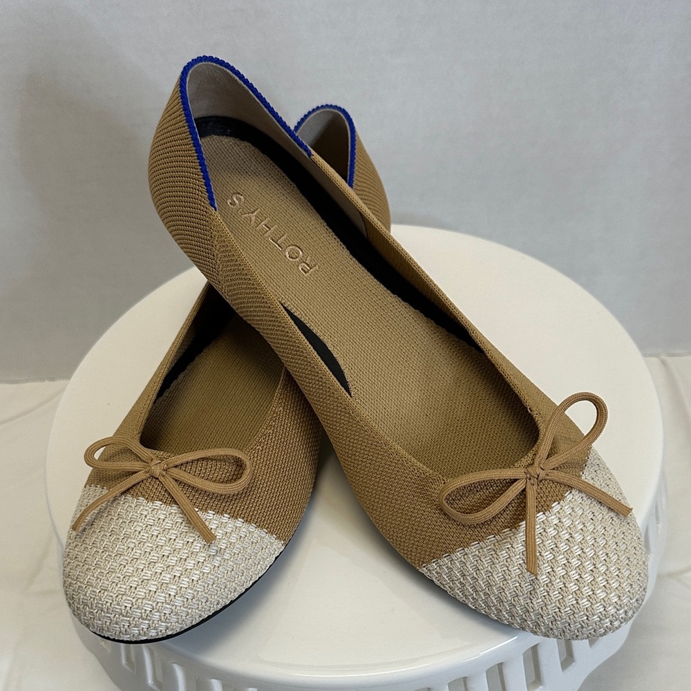Rothy's Tan and Cream Bow Ballet Flats